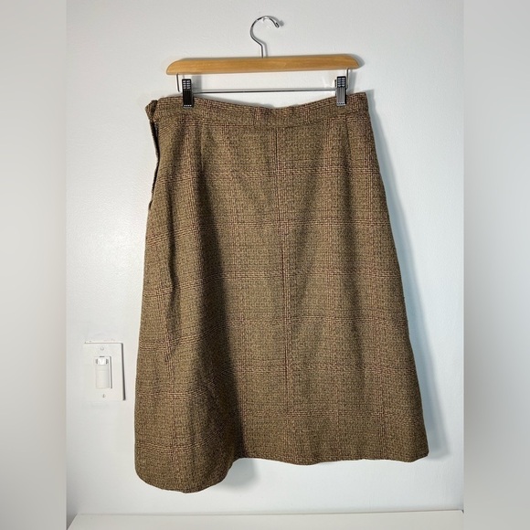 VINTAGE Wool Blend Wrap Skirt Khaki Colour Tartan Style Print, Great Condition - Picture 7 of 12